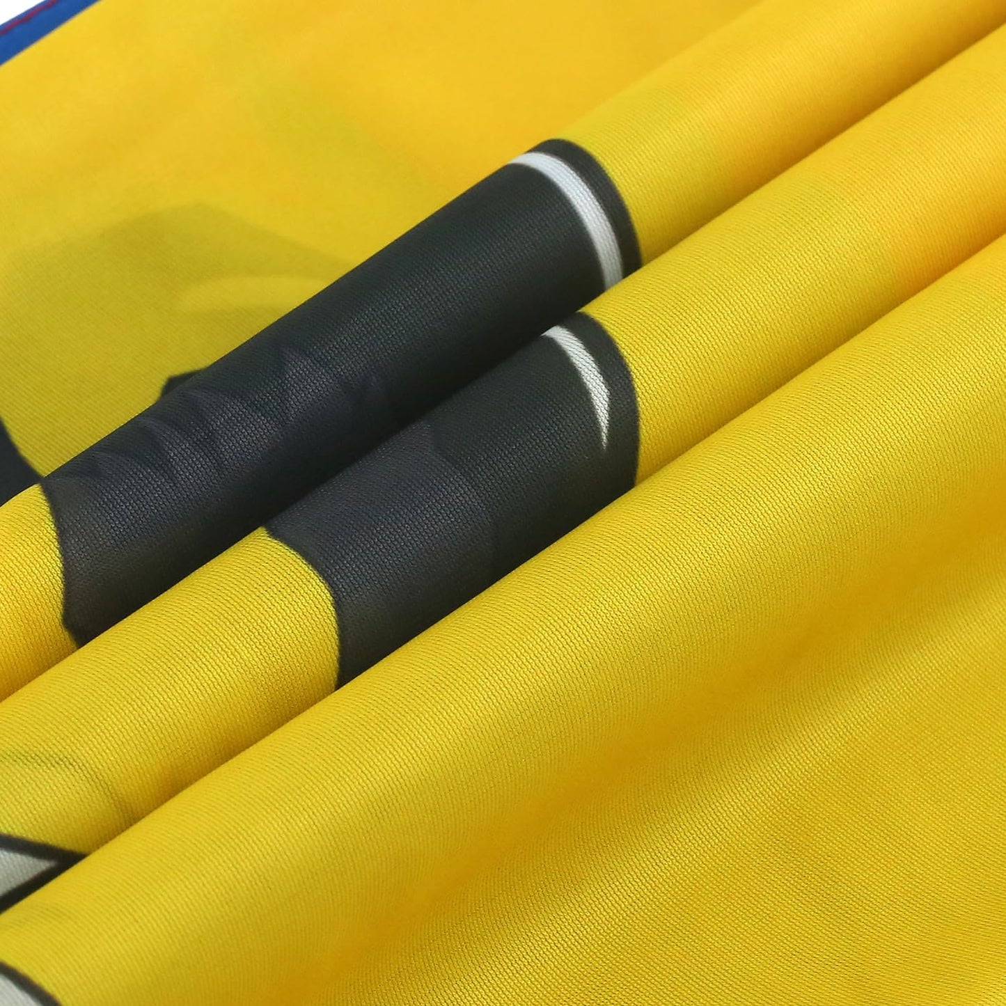 Kind Girl Ecuador Ecuadorian Flag Tablecloth,Rectangular Tablecloth Fade-Resistant Washable National Flag Tablecloth, Suitable for Kitchen Dining Family Gatherings and Outdoor Events,Home Decoration.