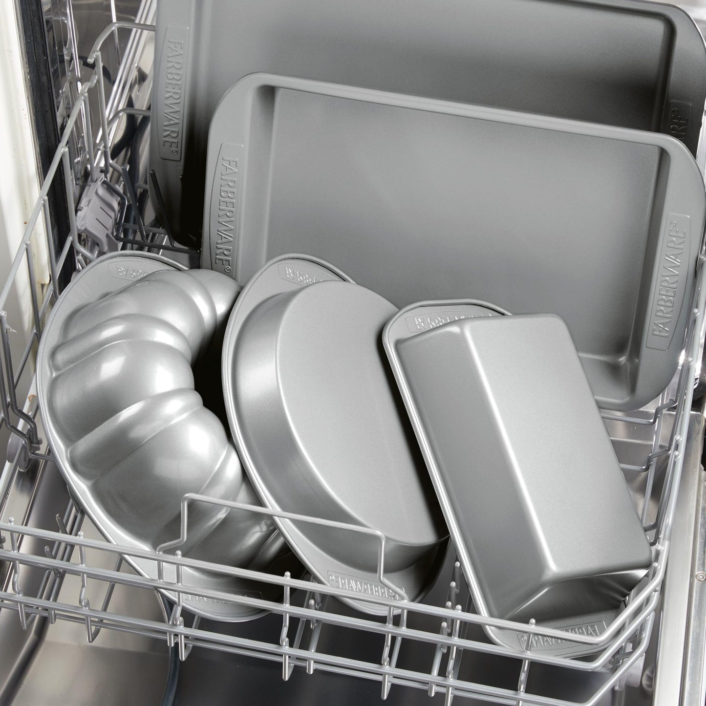 Farberware Nonstick Bakeware 9-Inch Square Cake Pan, Gray
