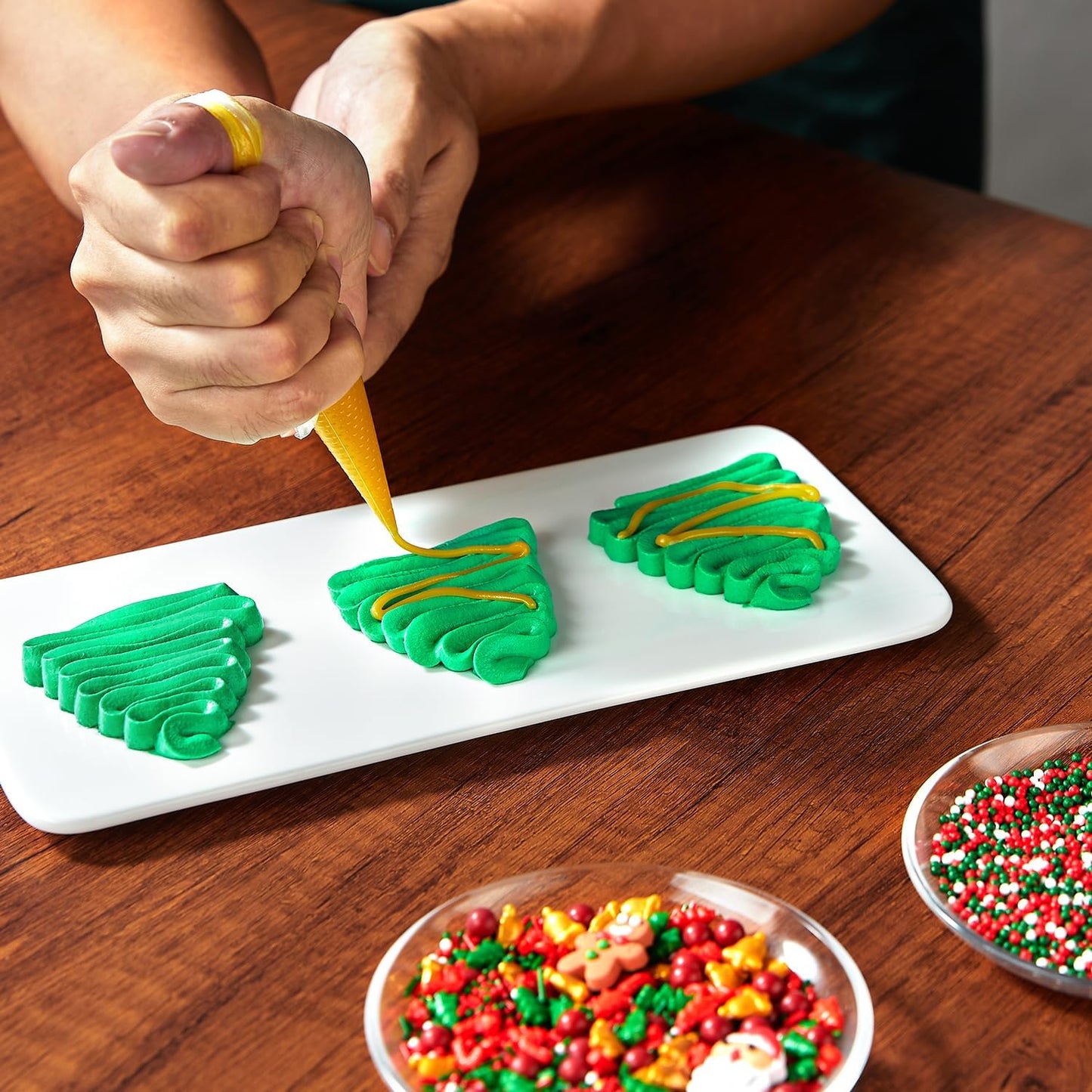 Keenpioneer 14-Inch Tipless Disposable Decorating Bags - Ideal for Cake, Cream, and Cookie Icing | 100 Pack