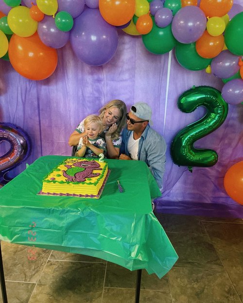 Green Number 21 Balloon 40 inch, 21 Number Balloons, 21st Green Birthday Decorations, 21 Year Old Women Men Party Supplies, St. Patrick's Day Games Theme Birthday Decorations