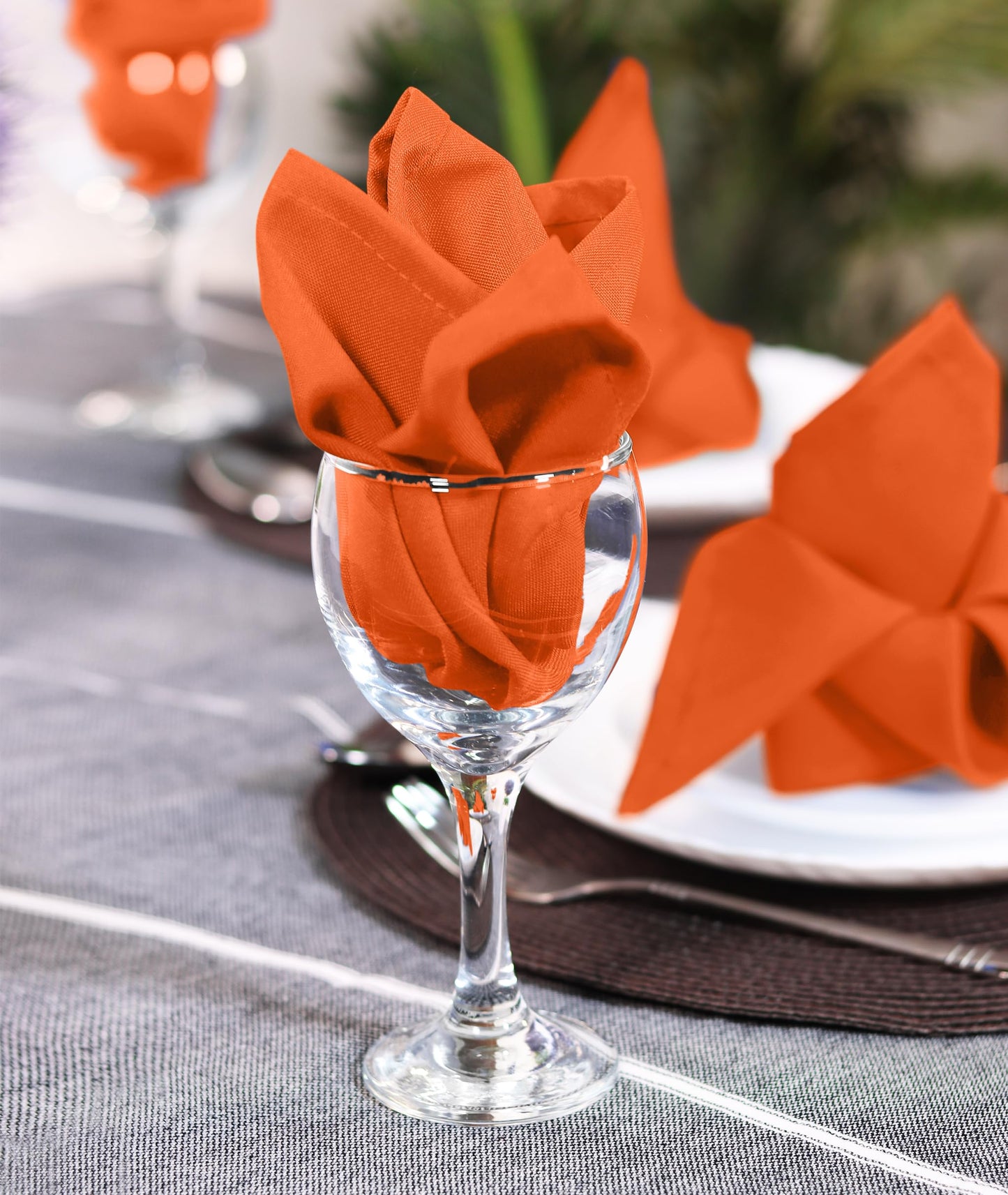 Utopia Home [288 Pack, Orange] Cloth Napkins 20x20 Inches, 100% Polyester Hemmed Edges, Washable and Reusable Ideal for Parties, Weddings and Dinners