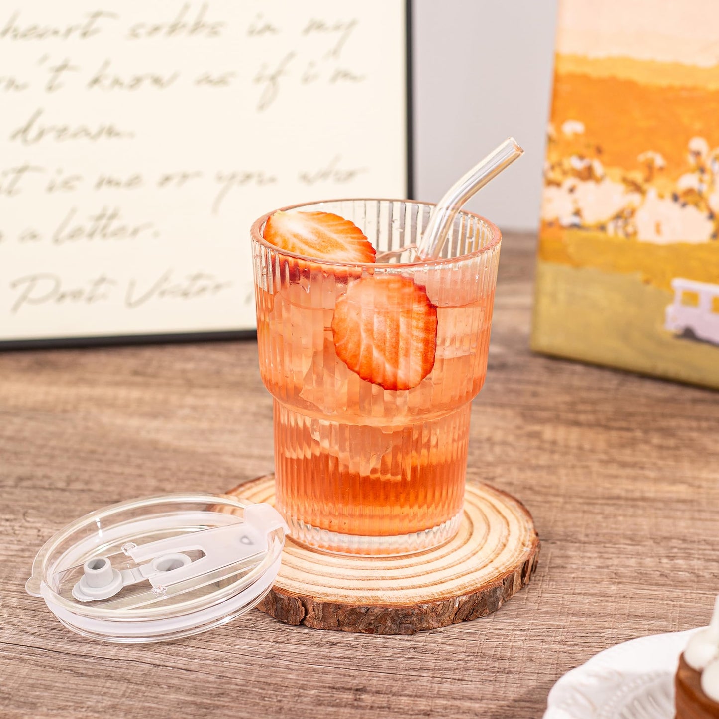 ALYBIT 13oz/400ML Glass Tumbler with Straw and Lid Ribbed Vertical Ice Coffee Cups Sealed Carry on for Coffee Iced Tea, Thick Wall Glassware Tumbler Water Glass (Clear 1pc)