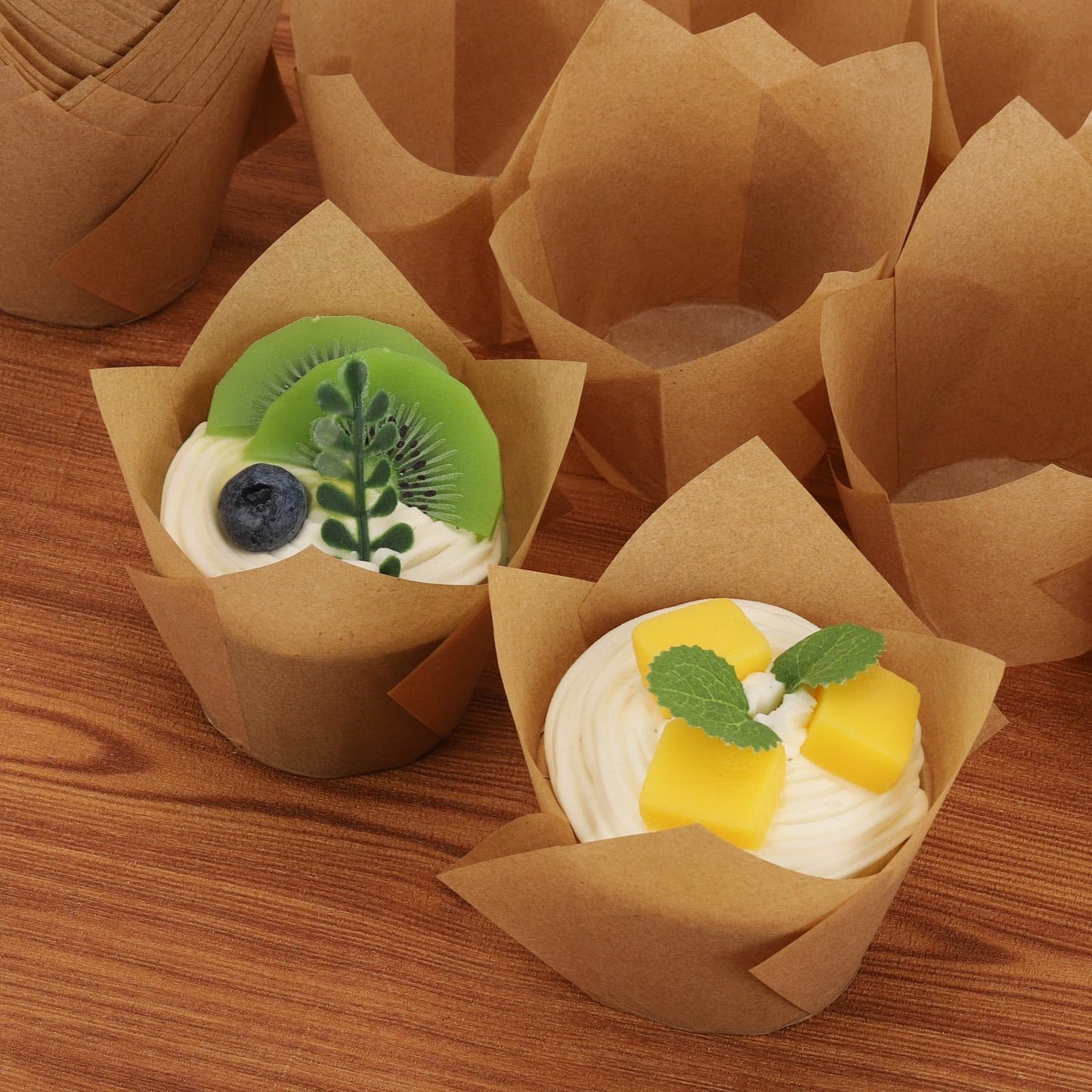 600 Pcs Tulip Muffin Liners Brown Cupcake Liners for Baking, Standard Size Parchment Paper Cup Cake Liner for Party, Christmas