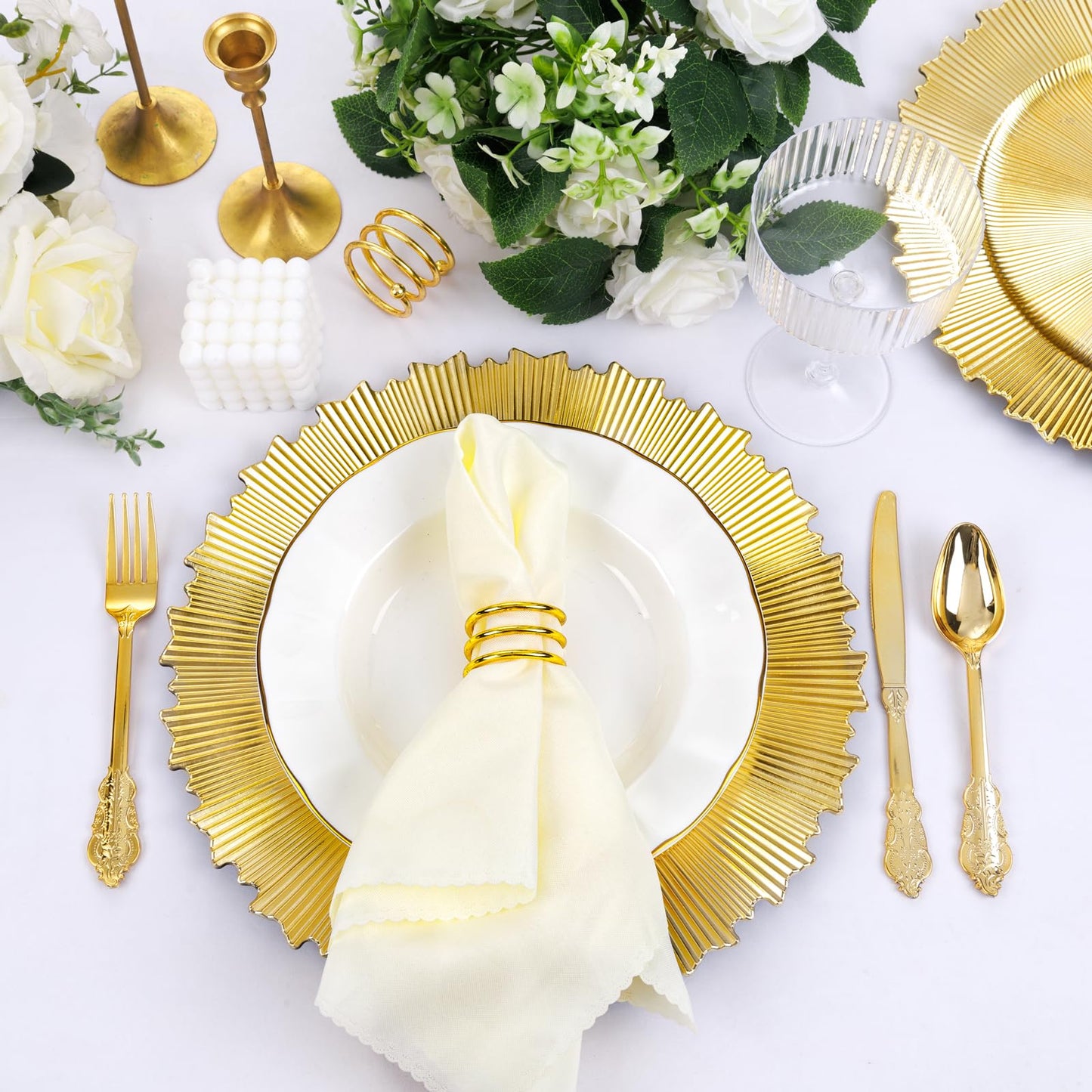 EI 20pcs Gold Charger Plates Bulk 13inch Plastic Chargers for Dinner Plate Disposable Golden Flash Reef Charger Plates Table Chargers for Family Party Wedding Birthday Afternoon Tea Decoration