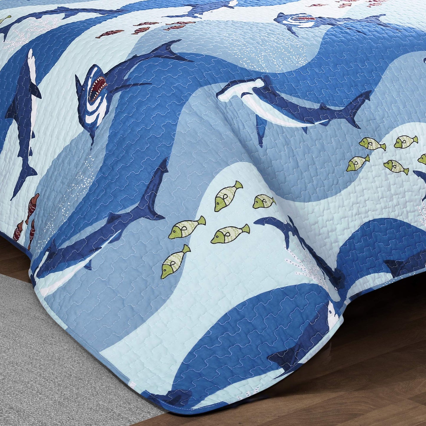 Lush Decor 16T003162 Blue Shark Allover Quilt | Fish Ocean Wave Reversible 3 Piece Bedding Set-Full Queen