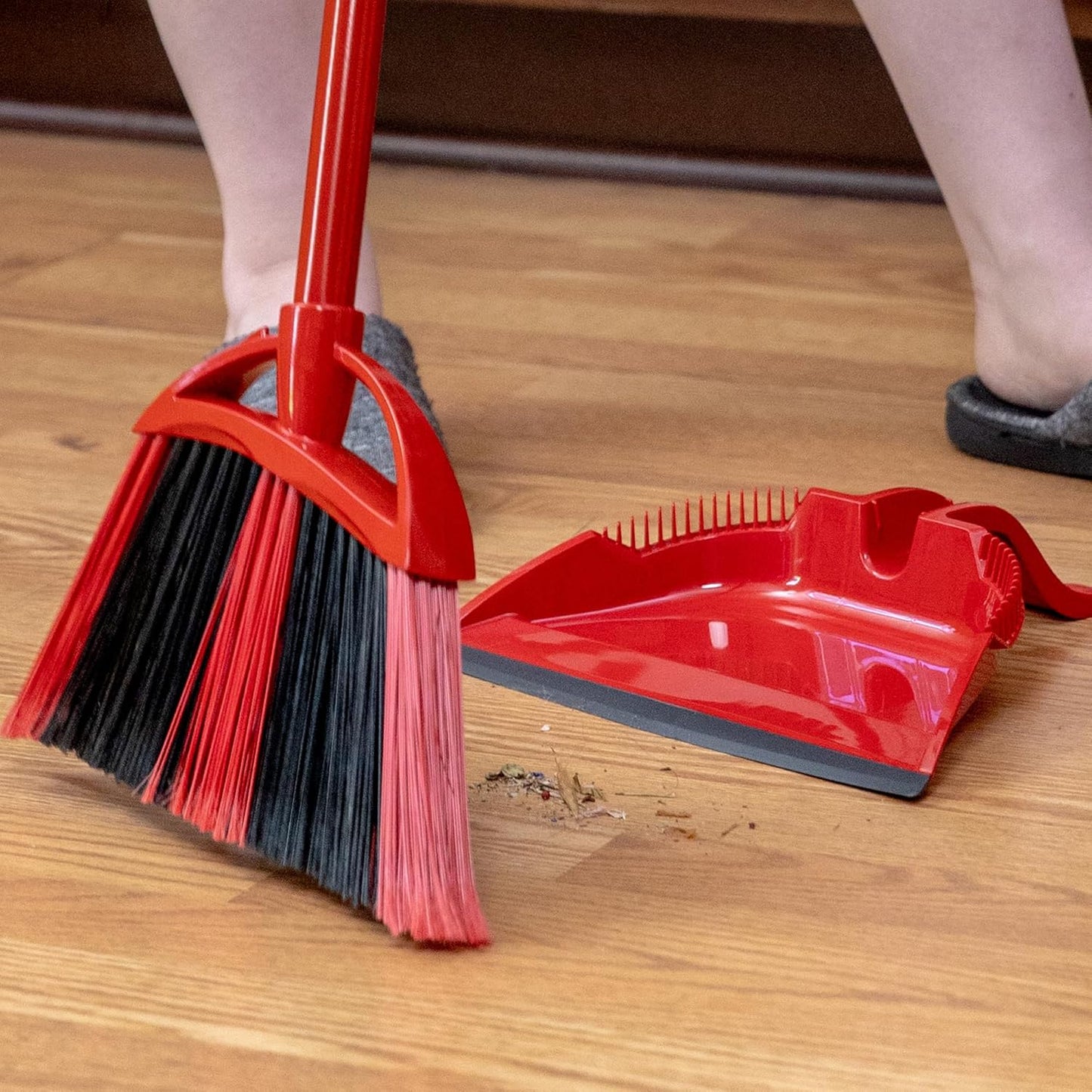 O-Cedar One Sweep Broom - Lightweight Step-On Dustpan for Effortless Cleaning | Ideal for Pet Owners
