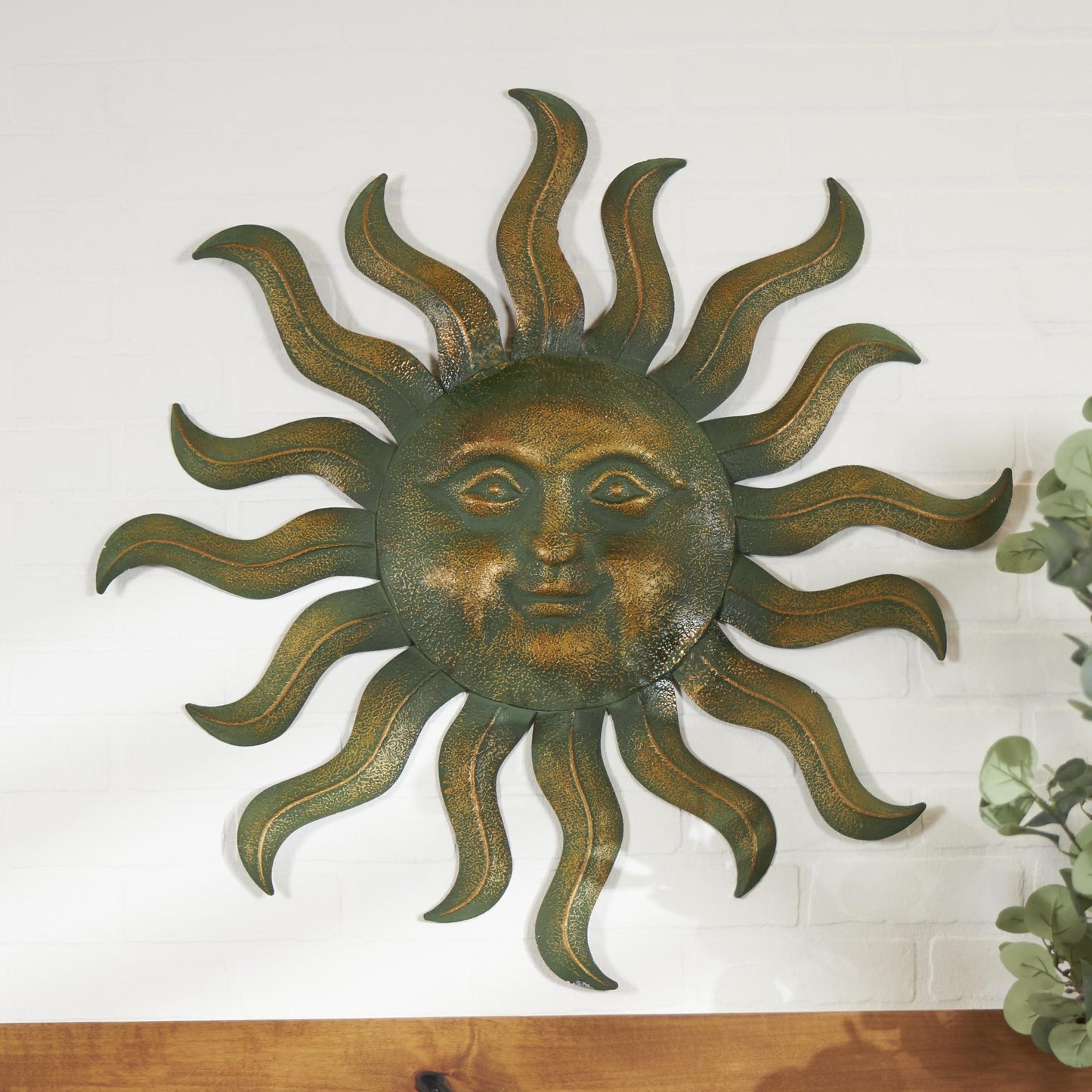 Deco 79 Metal Sun Home Wall Decor Wall Sculpture with Smiling Face and Curved Rays, Wall Art 33" x 1" x 33", Copper