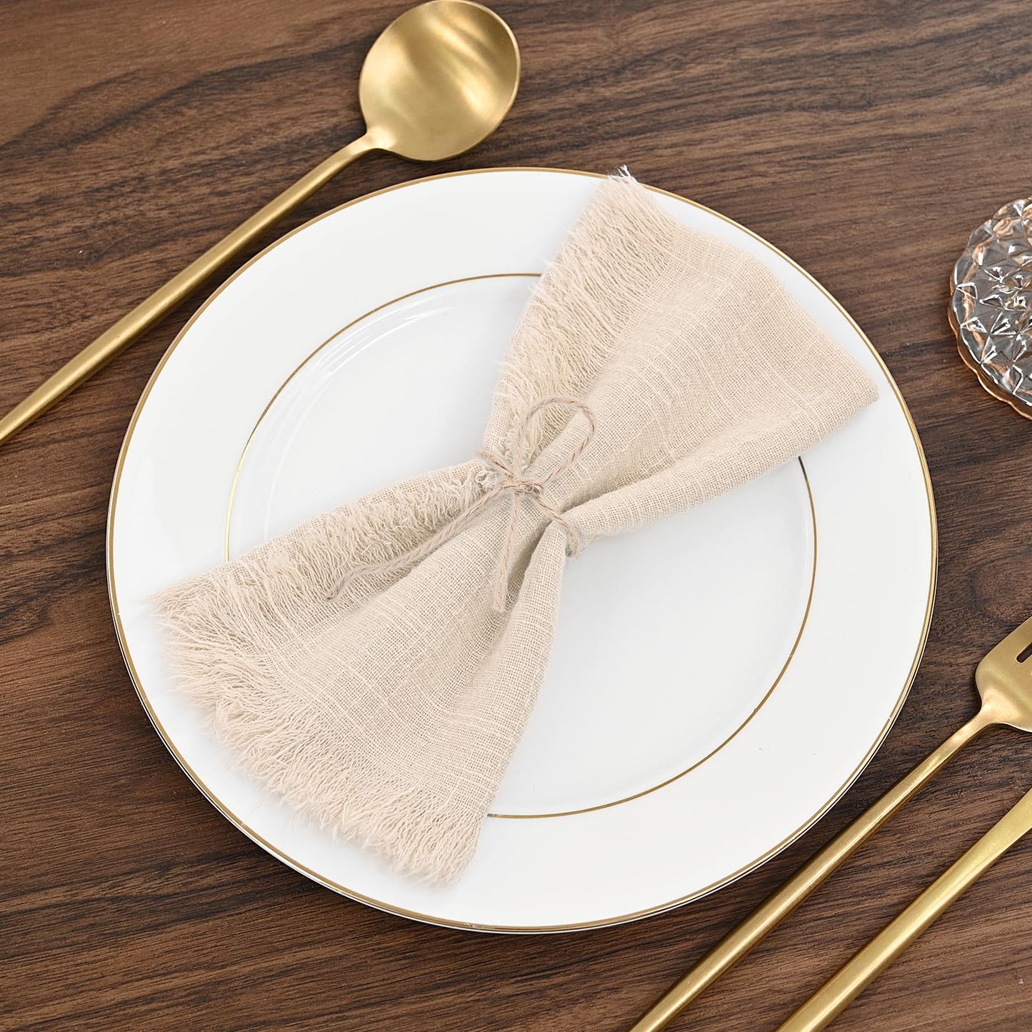 ABKLESACH 60 Pack Beige Cotton Linen Napkins 16 x 16 Inch Beige Napkins Cloth Handmade with Fringe Soft Cloth Napkins Washable Rustic Dinner Napkins Cloth for Wedding Party Dinner Table