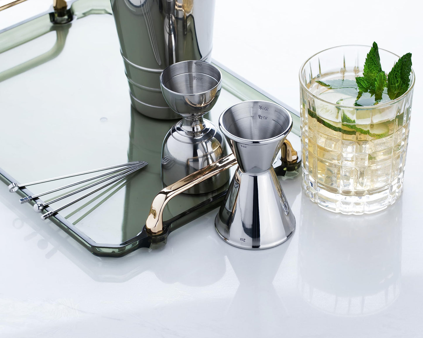 Derrison Heavy Duty Bar Jigger, Stainless Steel Cocktail Measuring Jigger With 0.5-2oz Precision Marks, Double Walls, Mirror Polished, for Professional Bartenders & Home Cocktail Enthusiasts (1 Piece)
