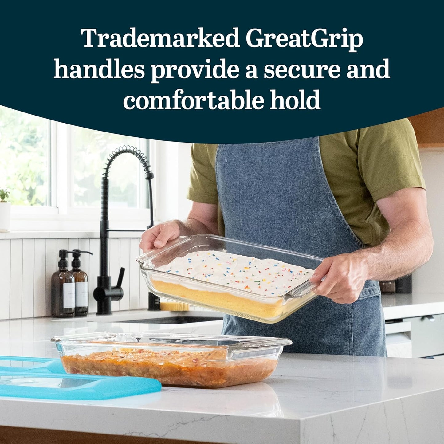 Libbey Baker’s Premium Glass Baking Dish Set - 2 Stackable Casserole Dishes with Lids for Lasagna & Cakes