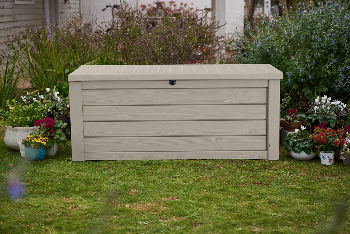 Keter Westwood 150 Gallon Outdoor Storage Box - Durable Resin for Patio Furniture & Garden Tools | Beige