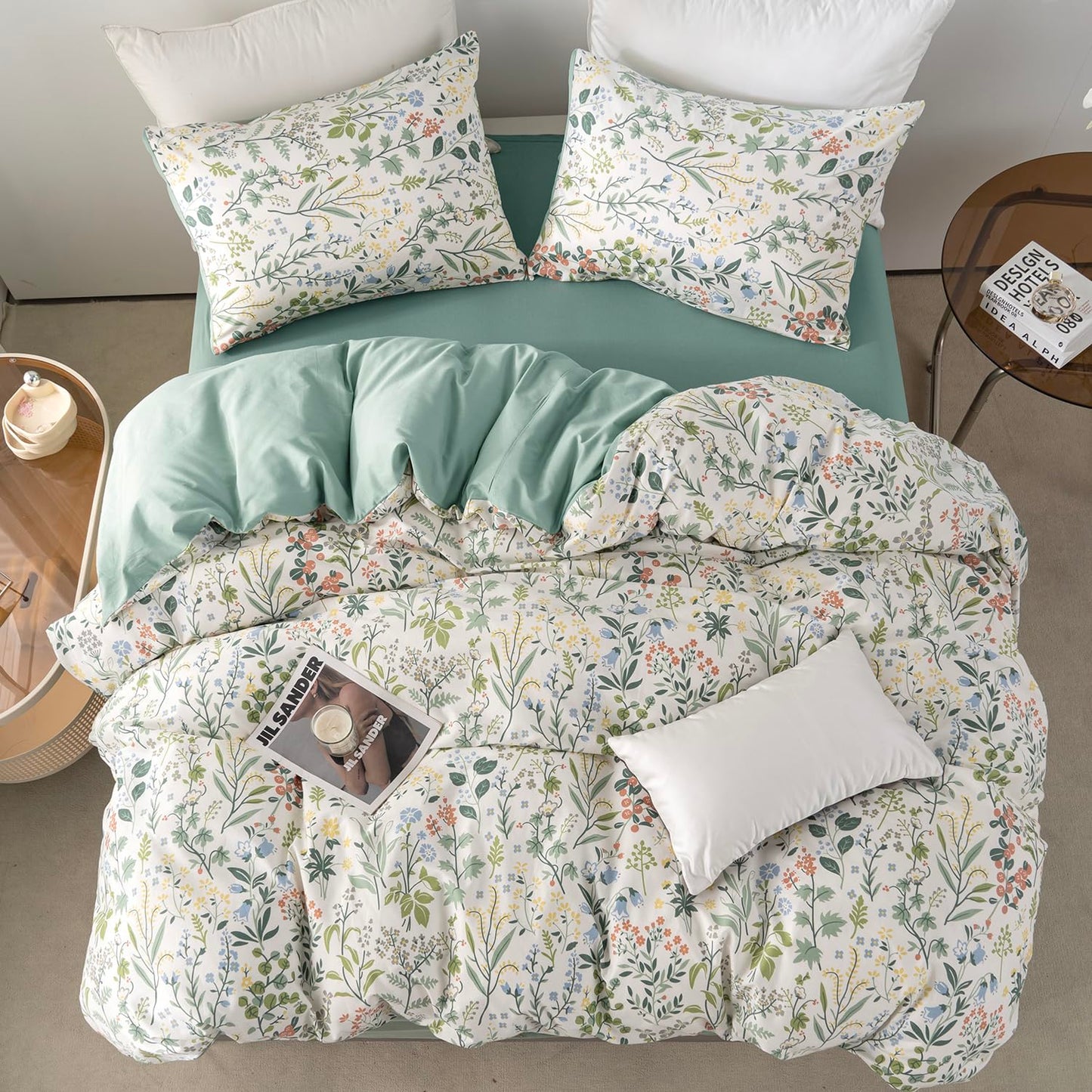 BUPIRD Queen Floral Comforter Set Soft Cute Floral Bedding Comforter Sets Garden Style Red Flower Print Botanical Flowers Comforter Set for All Seasons 1 Comforter and 2 Pillowcases