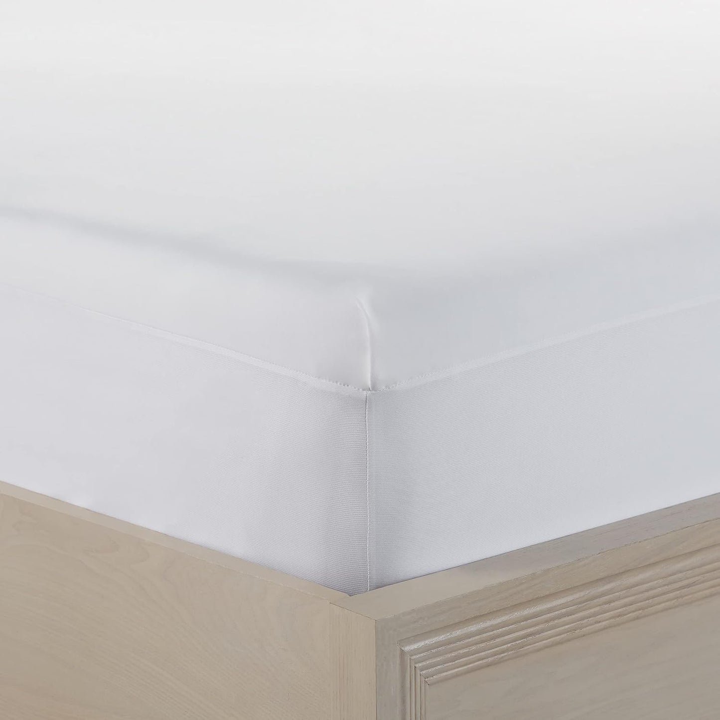 Serta Power Chill California King Size Waterproof Mattress Cover, Soft and Breathable Cooling Mattress Protector, 15" Elastic Deep Pocket for Secure Fit, White