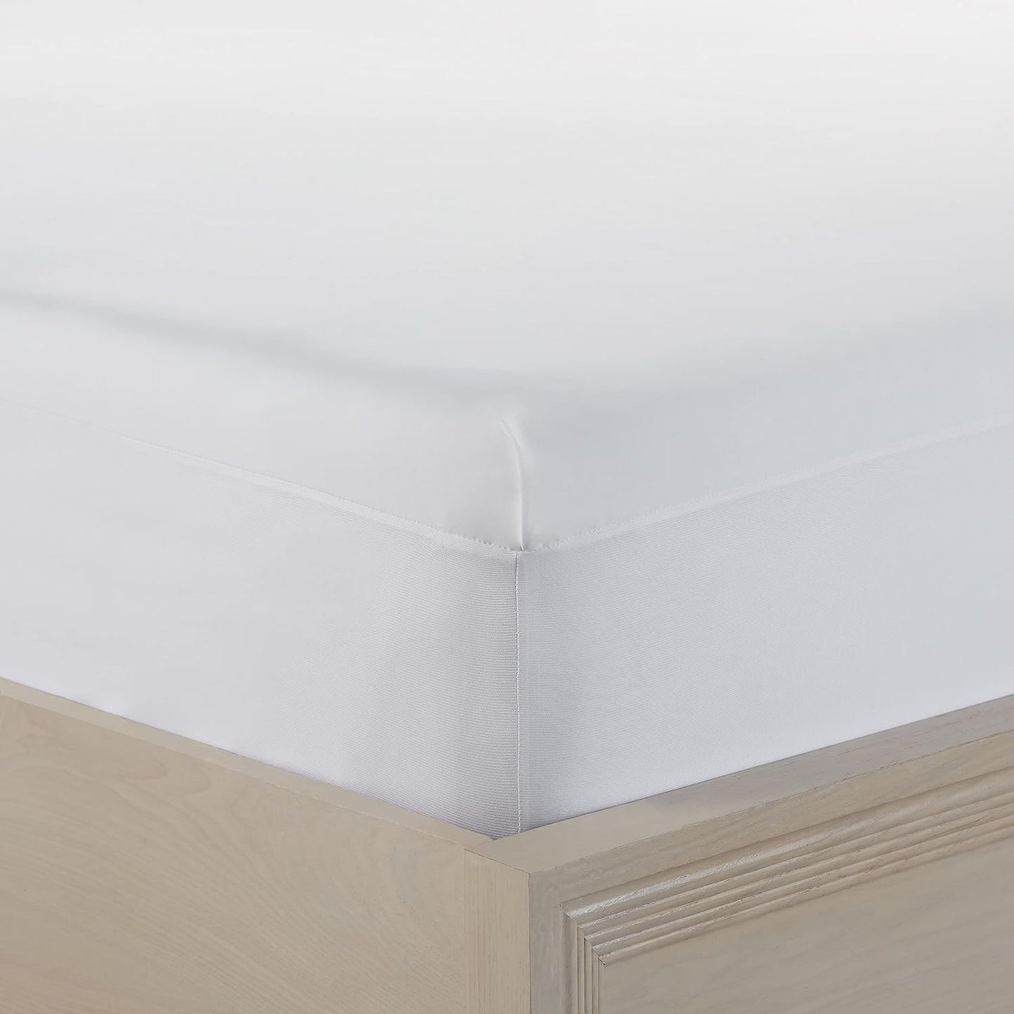 Serta Power Chill California King Size Waterproof Mattress Cover, Soft and Breathable Cooling Mattress Protector, 15" Elastic Deep Pocket for Secure Fit, White