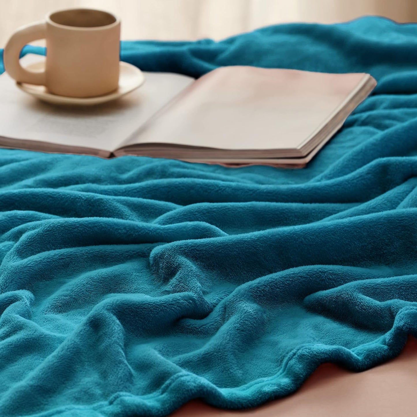 Bedsure GentleSoft Fleece Blanket - King Size Teal | Soft, Lightweight, Plush Microfiber 108x90 Inches