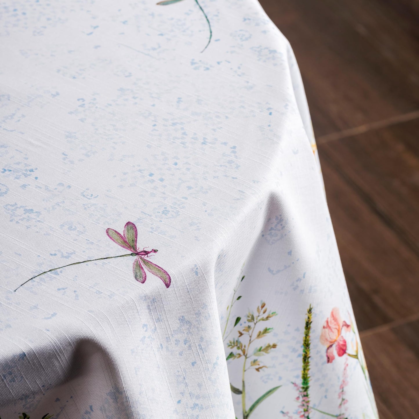 Maison d' Hermine Table Cloth Round Table 100% Cotton 63 Round Inches Tablecloth Reusable Decorative for Dining Kitchen Room Farmhouse Home Gifts for Mothers Day Spring Summer - Fleurs De Mai