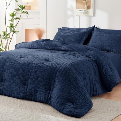 HYMOKEGE Queen Comforter Set - Lightweight 3-Piece Bedding Set with Soft Down Alternative - Navy Blue