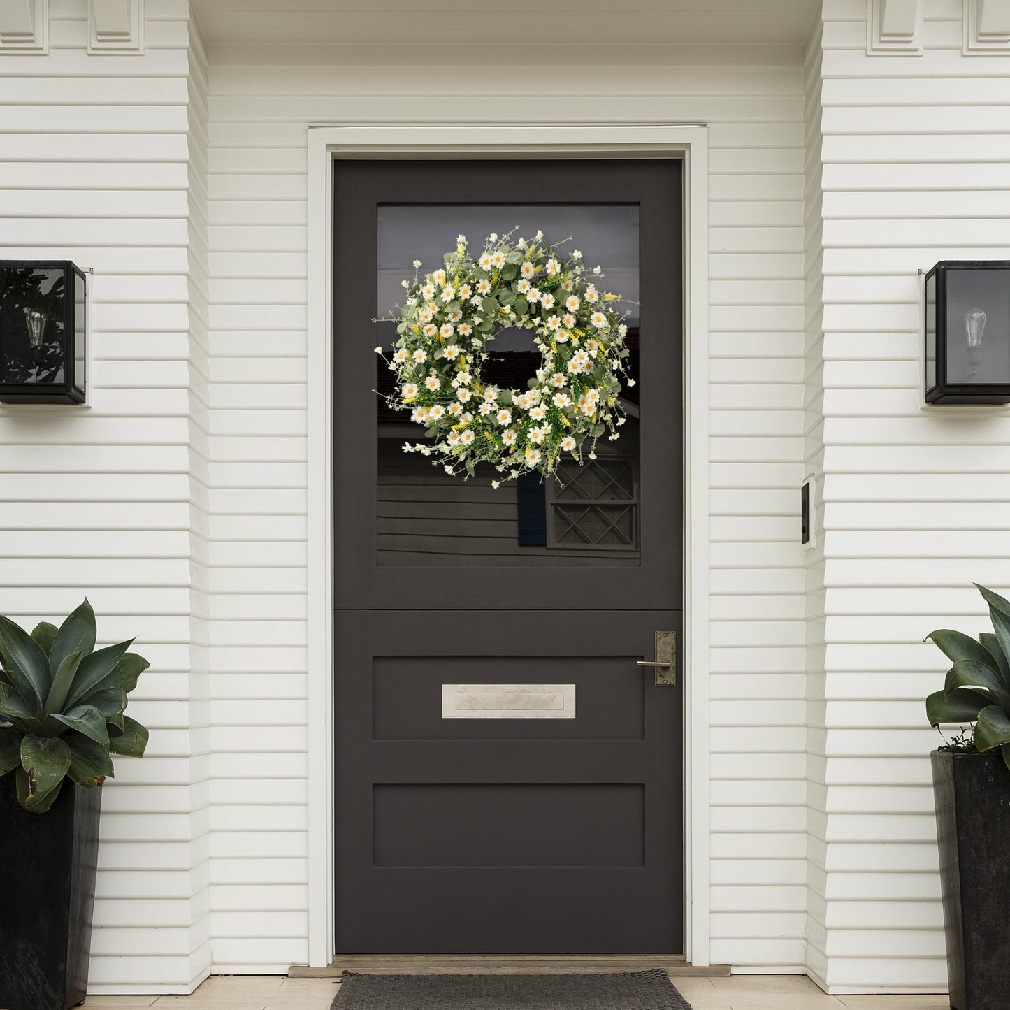 Sggvecsy White Daisy Wreath 24 Inch with Fake Silk Floral Green Eucalyptus Leaves and Lavender for Spring Summer Front Door Window Wall Wedding Farmhouse Festival Decor