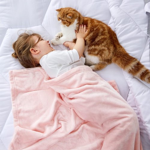 Bedsure GentleSoft Fleece Blanket - Cozy Pink Throw for Kids | Perfect for Travel, 43x55 Inches