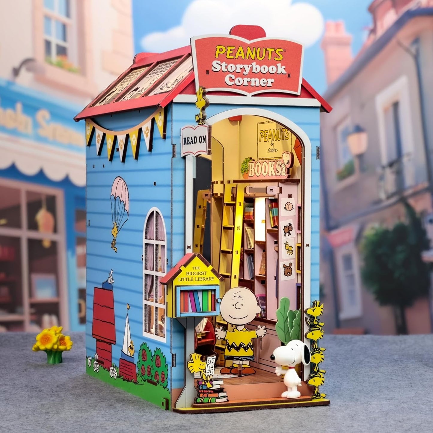 Peanuts Storybook Corner Book Nook Kit - 3D Wooden Puzzle with Touch-Sensitive LED Light-Up House | Includes Snoopy Figurine