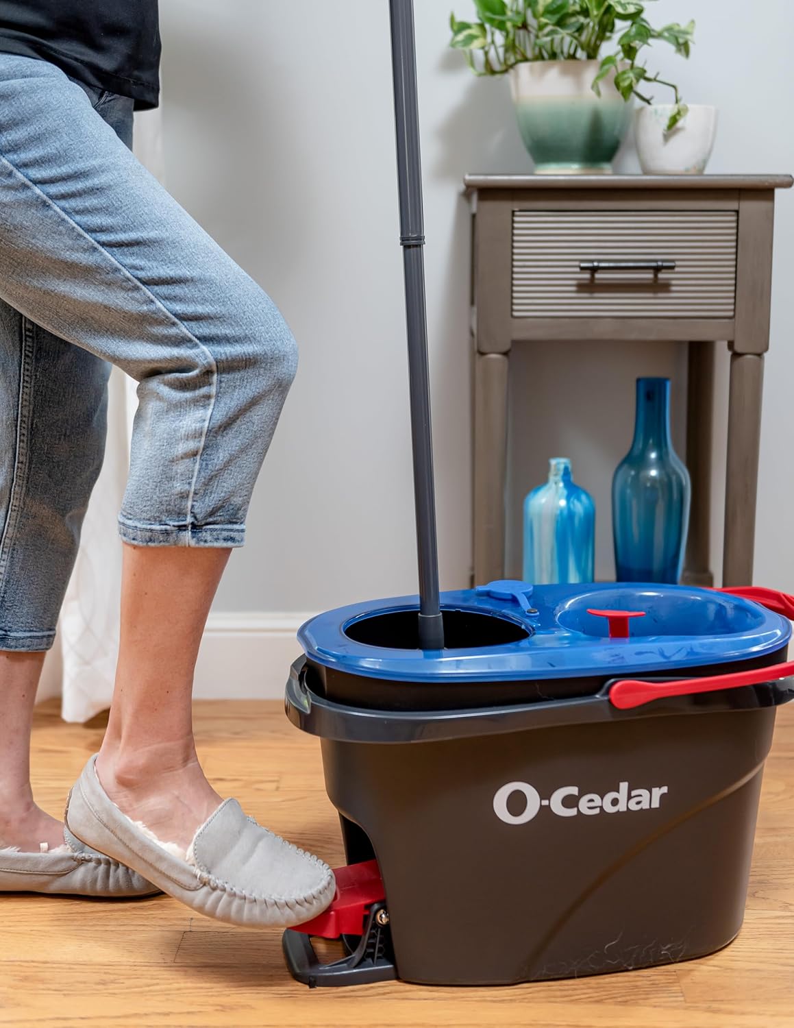 O-Cedar RinseClean Spin Mop & Bucket System - Includes 2 Extra Mop Heads | Cleans with Water & Eliminates 99% of Bacteria