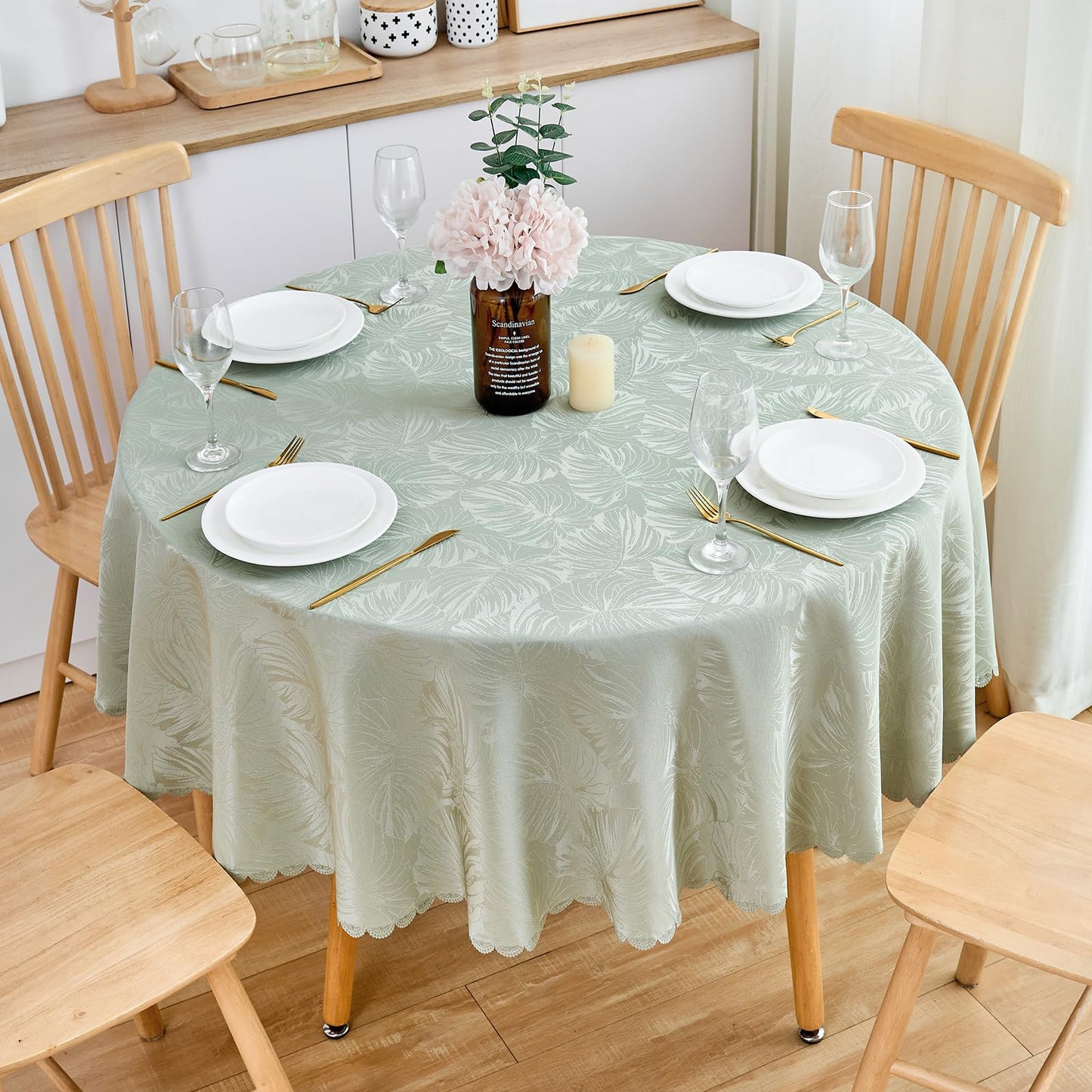 EFFICINATURE Round Tablecloth 70 Inch Green Tablecloth Leaves Pattern Scalloped Edge Silky Table cloth Waterproof Wrinkle Resistant Washable Table Cover for Kitchen Dining Outdoor Birthday Party Patio
