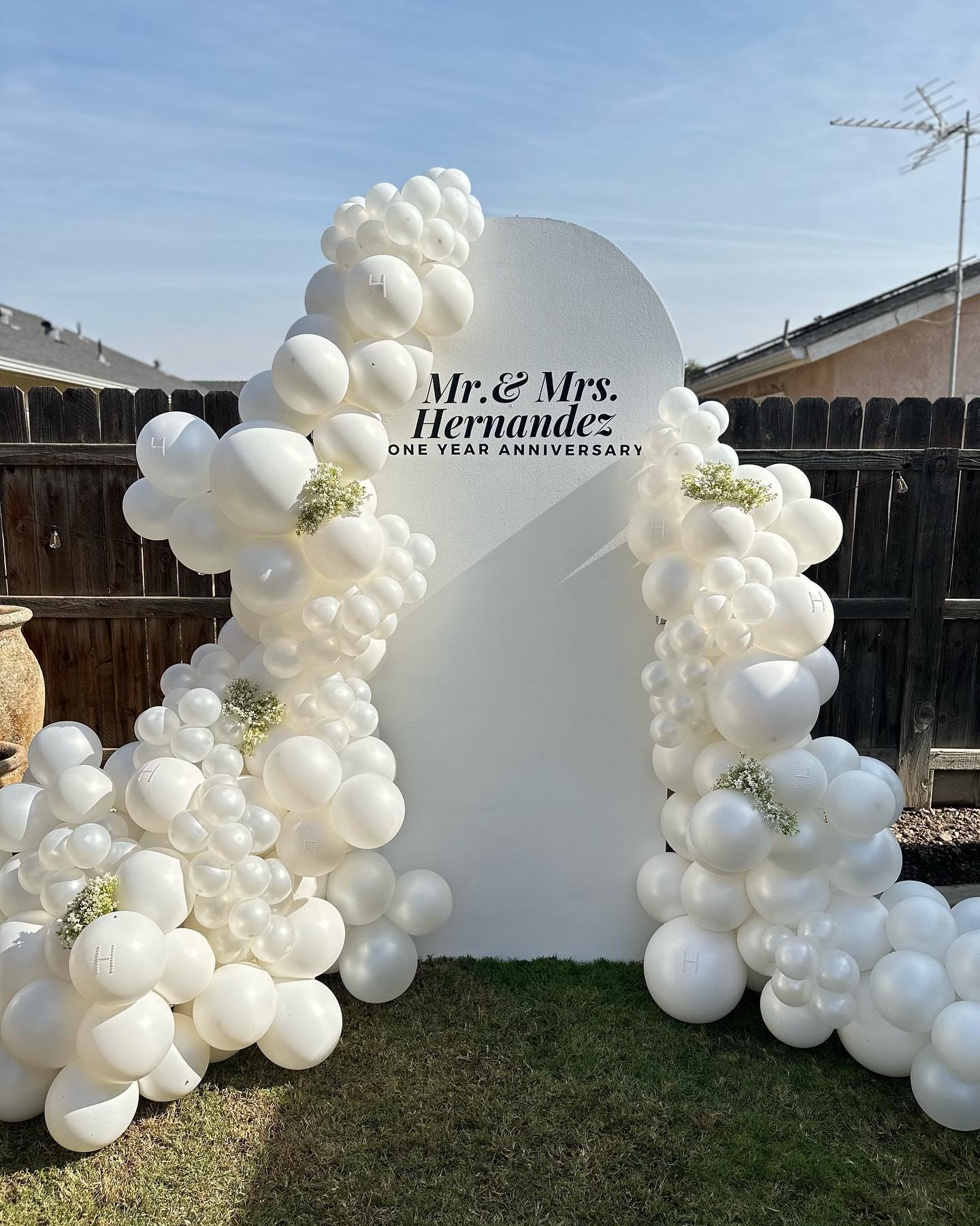 JZCZOEB White Double Stuffed Balloons Different Size 115Pcs 5/10/12/18" White Balloon Arch Garland kit for Birthday Baby Shower Bridal Shower Gender Reveal Wedding Theme Party