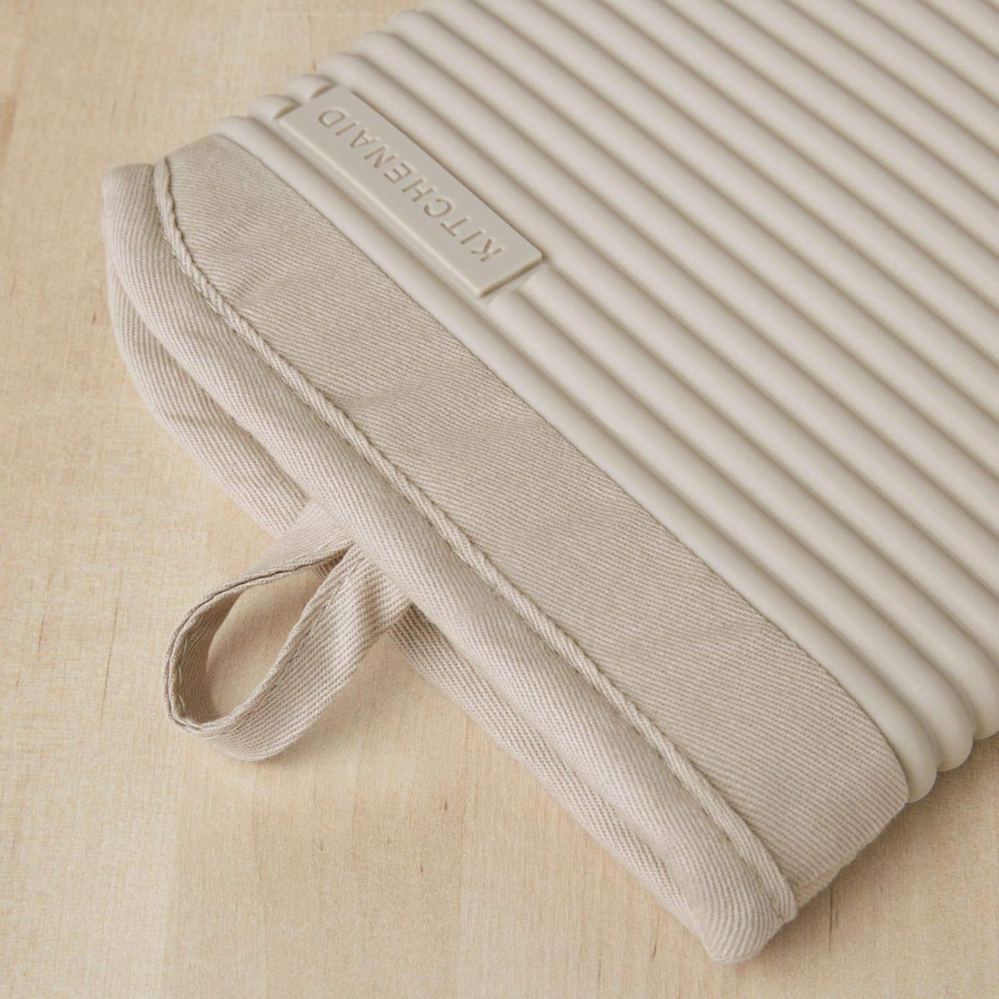 KitchenAid Ribbed Soft Silicone Oven Mitts - 2-Pack Set, 7.5"x13", Stylish Milkshake Color