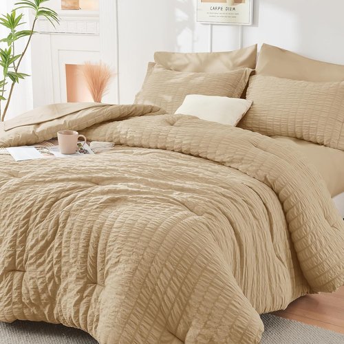 HYMOKEGE Comforter Set - Luxury 7-Piece All-Season Bedding in Khaki | Seersucker Design with Sheets & Pillowcases