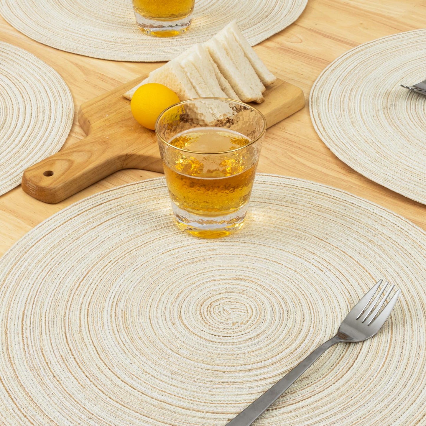 Winknowl Round Braided Placemats Set of 4 Washable Woven Heat Resistant Table Mats for Kitchen Dining Tables 15 inch Round Place Mats (Ivory,4)
