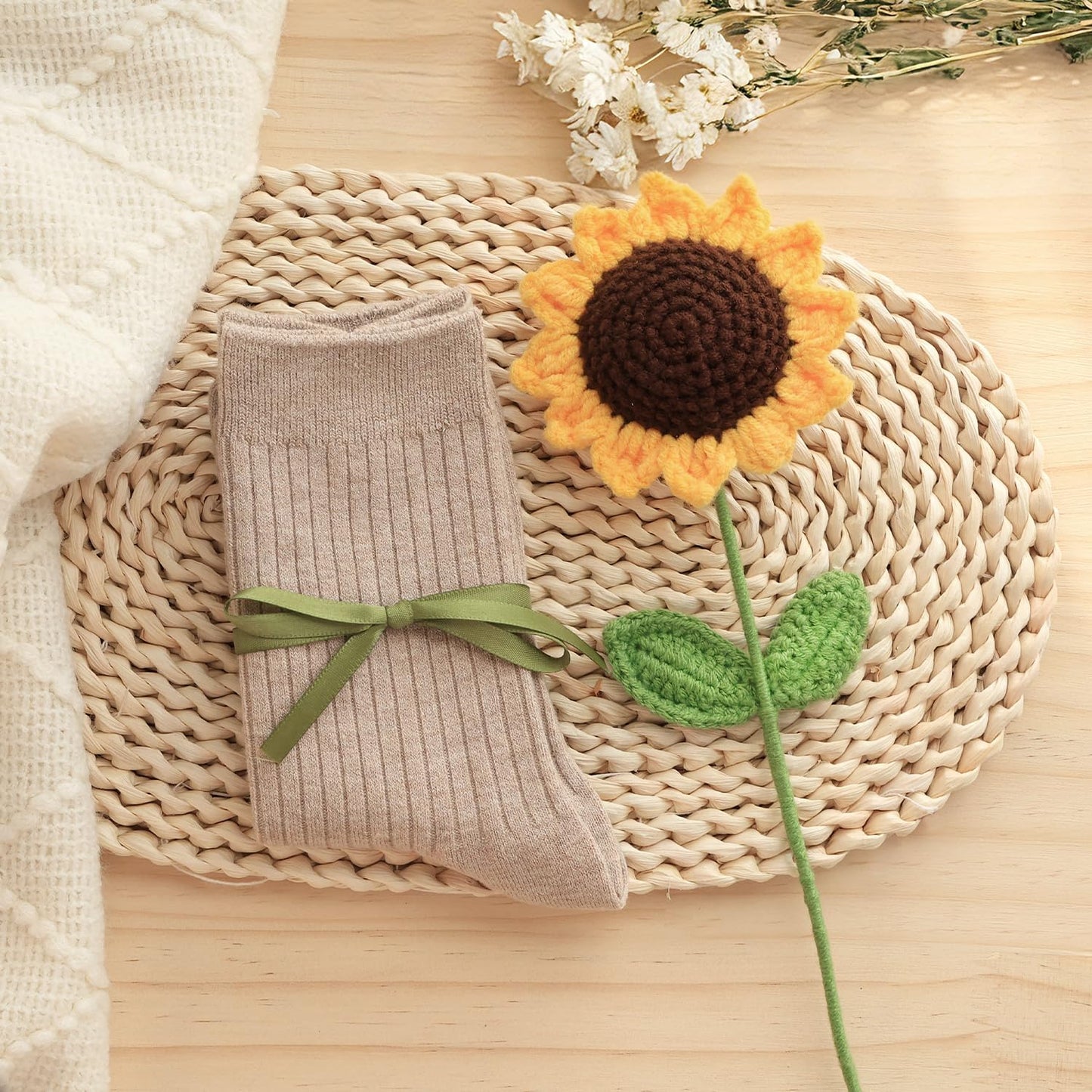 Sunshine Gift Box for Women - Sunflower Gifts for Best Friends Box of Sunshine - Thinking of You Self Care Get Well Soon Gift Baskets for Women - Care Package Birthday Gifts Boxes for Woman, Mom, Girl