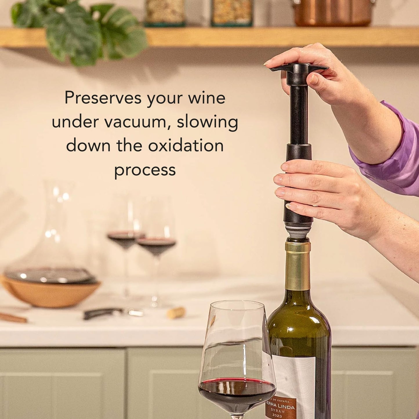 Vacu Vin Wine Saver Pump with 1 Vacuum Stopper – Stainless Steel, Airtight Seal for Preserving Freshness Up to 10 Days – Reusable, Leakproof, and Easy to Use for Opened Bottles