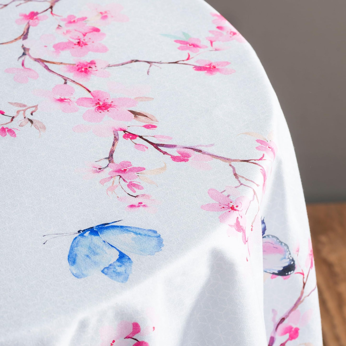 Maison d' Hermine Table Cloth Round Table 100% Cotton 63 Round Inches Tablecloth Reusable Decorative for Dining Kitchen Room Farmhouse Home Gifts for Mothers Day Spring Summer - Blossoms in Spring
