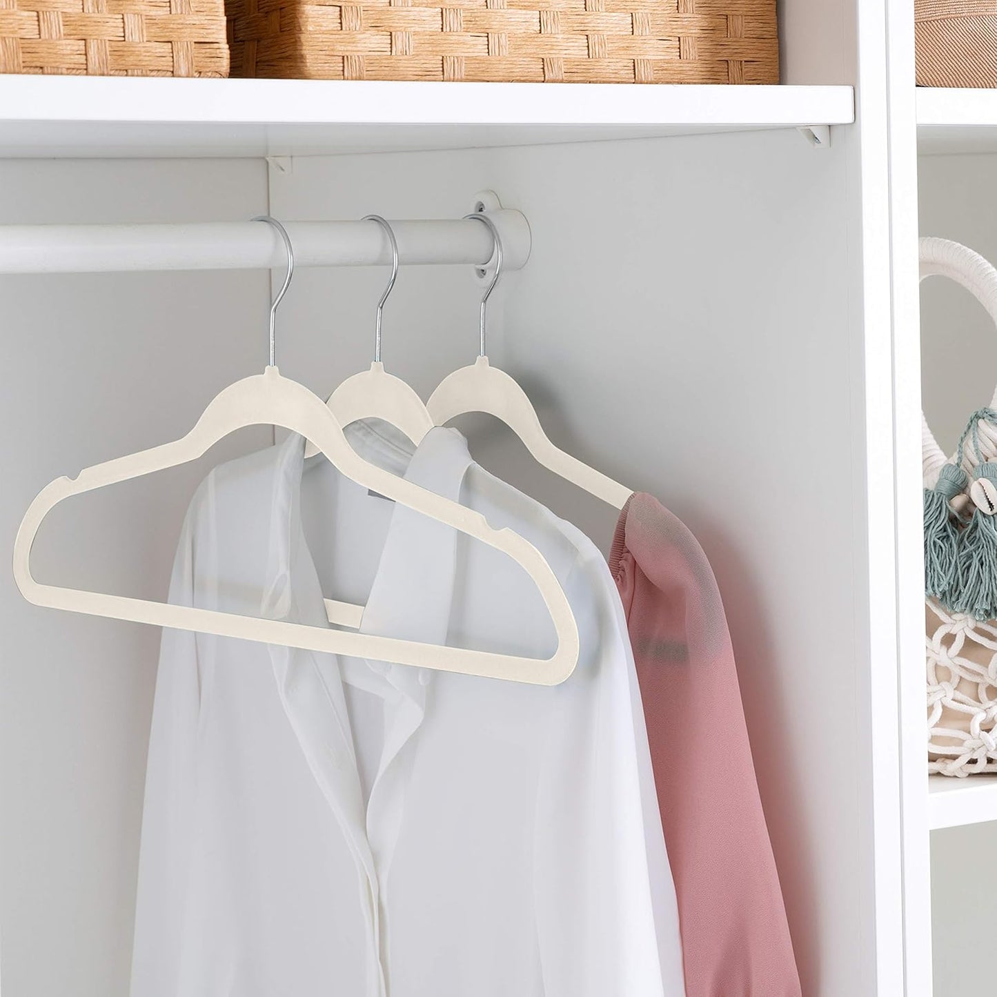 Skiennix Super Slim Velvet Huggable Hangers - Ivory Color, Space-Saving Design
