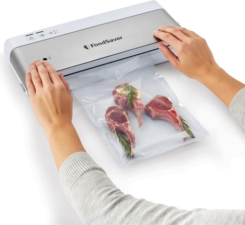 FoodSaver Vacuum Sealer Rolls - Airtight Food Storage & Sous Vide Bags, BPA-Free, 11 x 16" (Pack of 3)