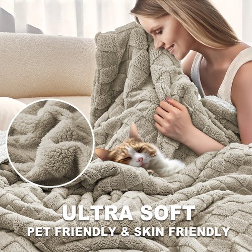 IVAPUPU Ultra Soft Throw Blanket - Checkered Fluffy Blanket for Couch, Flannel Fleece Throw Blankets for Bed, Double Layered Thick Blanket Red Throw, 50x60 Inches
