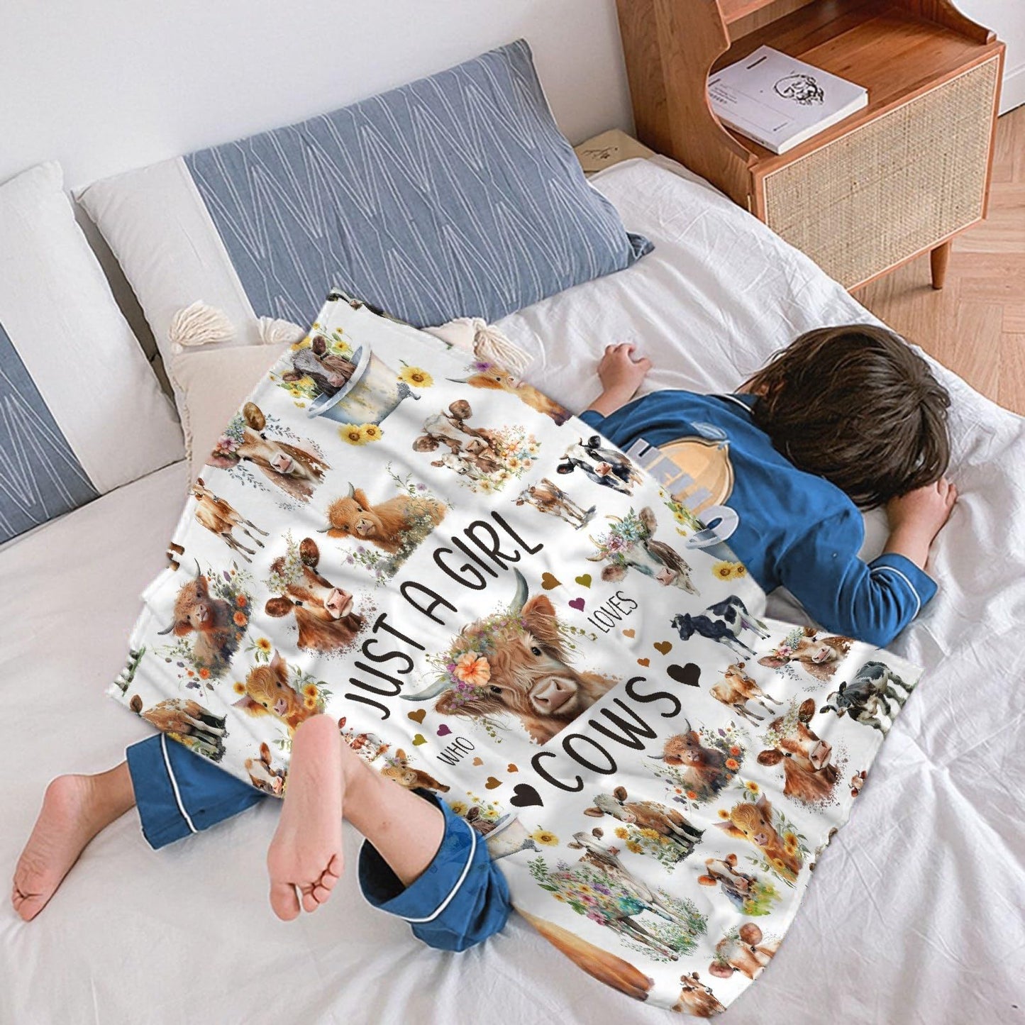 Cattle Blanket, Just A Girl Who Loves Cows 60 x 80 Inch Throw Lightweight Super Soft Cozy Cow Blankets for Couch Bed Sofa Chair
