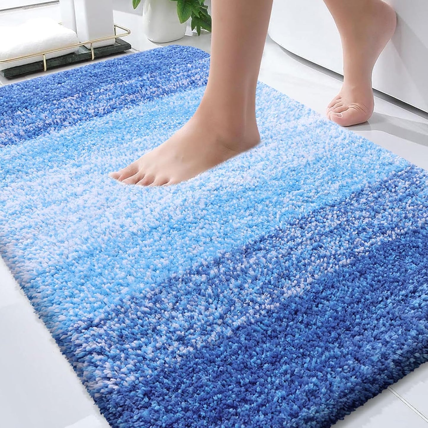 OLANLY Bathroom Rugs - Extra Soft Microfiber Mat with Rubber Backing | Quick Dry, Washable, 36x24, Light Royal Blue