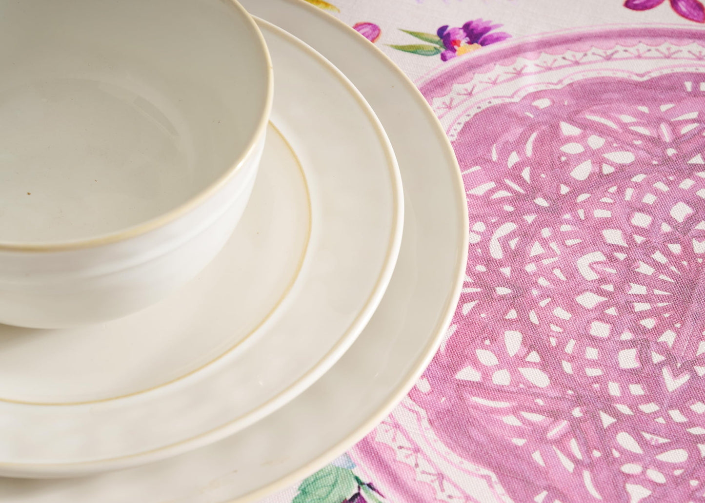 Maison d' Hermine Table Cloth Round Table 100% Cotton 63 Round Inches Tablecloth Reusable Decorative for Dining Kitchen Room Farmhouse Home Gifts for Mothers Day Spring Summer - Chardon