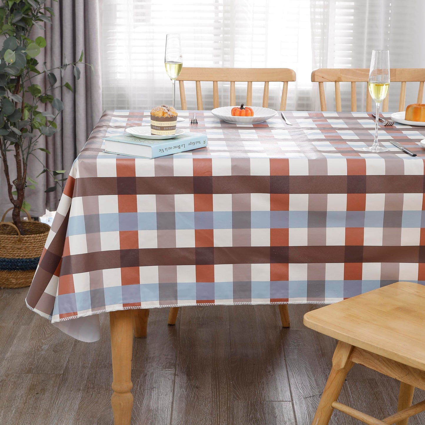Walrus Heavy Duty Vinyl Tablecloth with Flannel Backing Waterproof Oil-Proof Plastic Table Cloth Stain-Resistant Wipeable Rectangle or Square Table Cover for Indoor and Outdoor (Checkered,60x84 Inch)