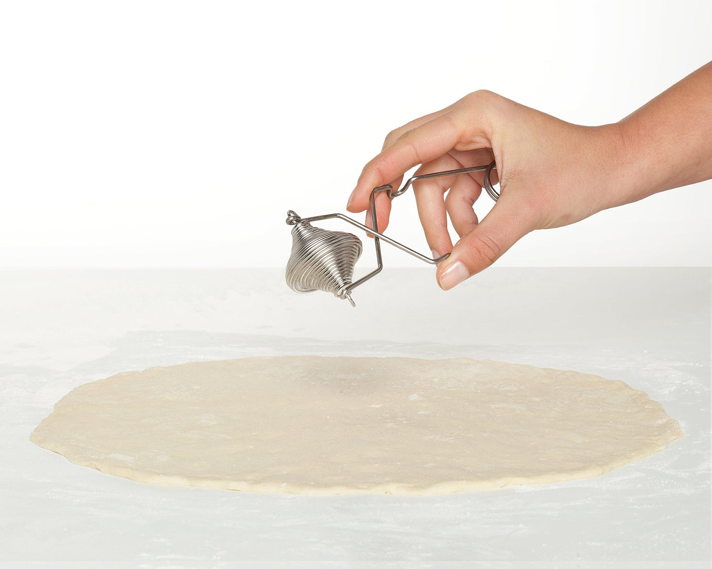 Mrs. Anderson’s Baking Flour Dusting Wand with 18/8 Stainless Steel Mesh, 5-Ounce Capacity