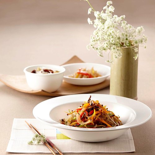 Corelle Livingware 2Qt Serving Bowl - Winter Frost White - Chip Resistant Glass Design