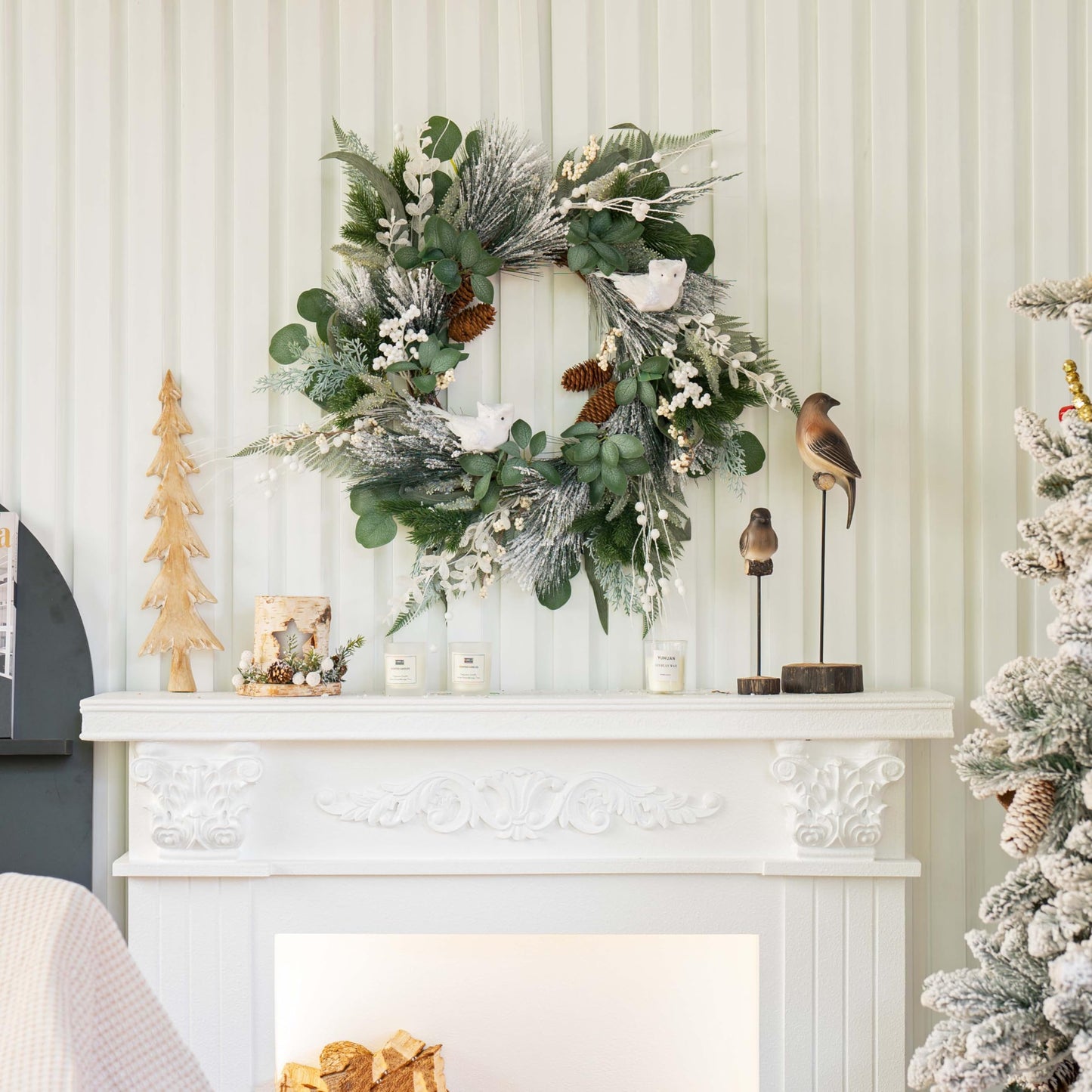 Pinkpuii Winter Wreaths for Front Door 24 Inch Snowy Flocked Christmas Wreath Artificial Green Olive Eucalyptus Wreath with Cute White Owl,Pine Cones,Cedar,White Berries for Indoor Outdor Decor