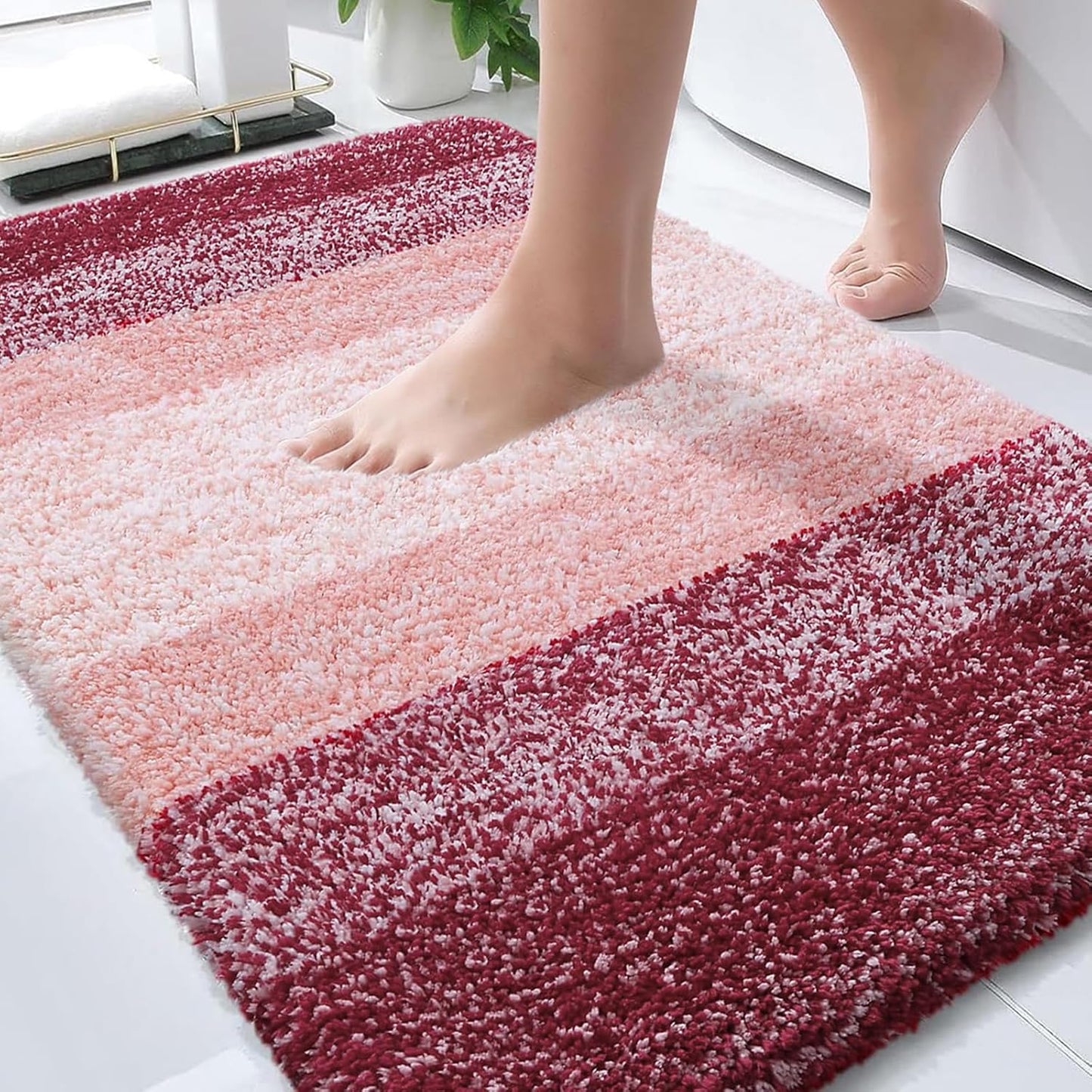 OLANLY Bathroom Rugs - Extra Soft Microfiber Mat with Rubber Backing | Quick Dry, Machine Washable, 30x20, Red