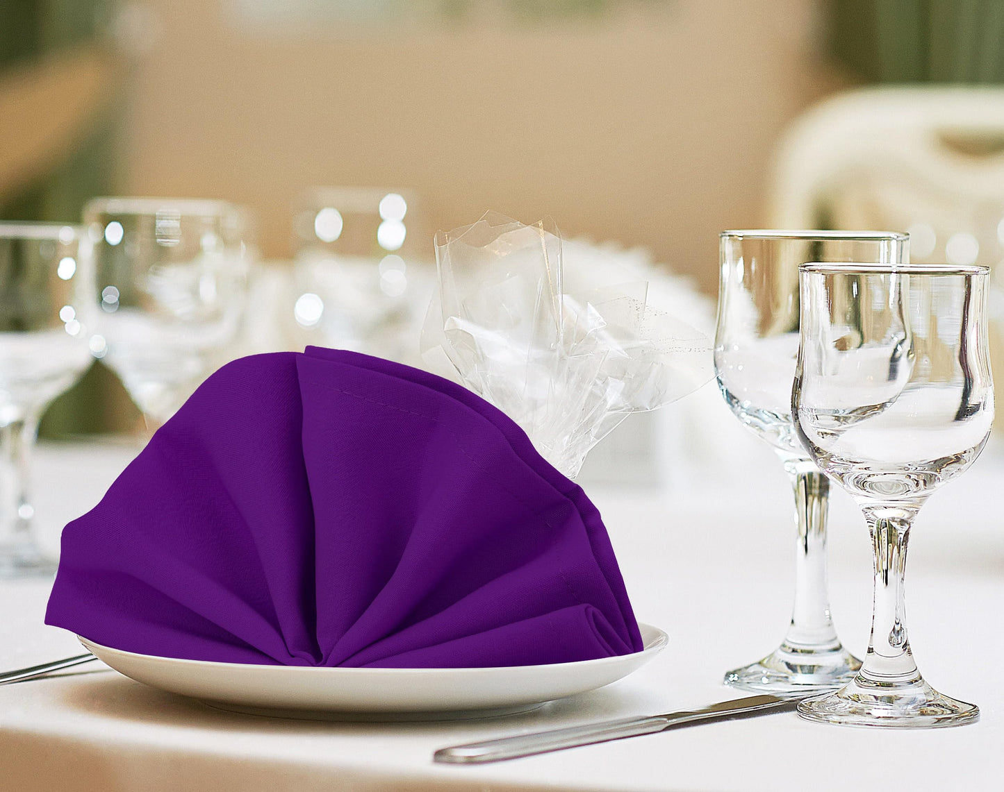 Utopia Home [24 Pack, Purple] Cloth Napkins 17x17 Inches, 100% Polyester Hemmed Edges, Washable and Reusable Ideal for Parties, Weddings and Dinners