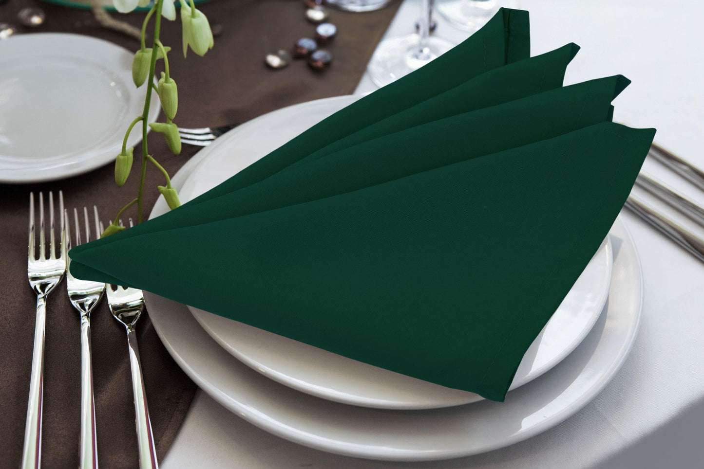 Utopia Home [288 Pack, Hunter Green] Cloth Napkins 17x17 Inches, 100% Polyester Hemmed Edges, Washable and Reusable Ideal for Parties, Weddings and Dinners