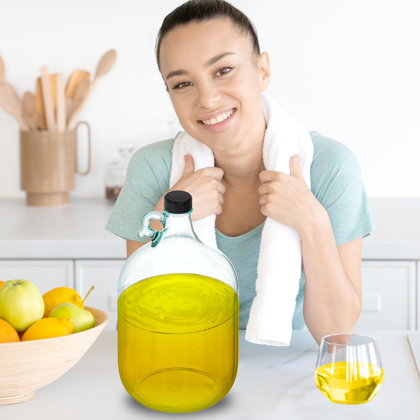 Skywin 1 Gallon Glass Jar with Lid, Clear Glass Gallon Jug for Brewing, Fermentation, Beverage Storage & Bulk Liquids, Airtight 38mm Screw Cap, Food Safe, Reusable Glass Jug with Carry Handle