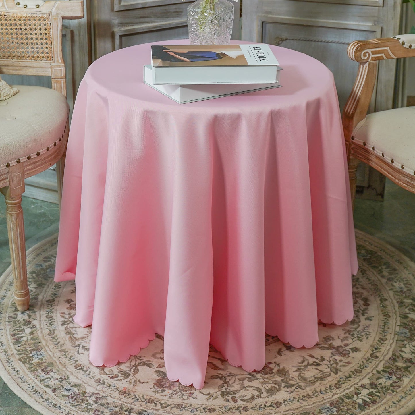 JYFLZQ Pink Round Tablecloth 70 Inch for 4 Foot Tables Machine Washable, Durable, Thick Polyester Fabric Table Cloth Table Cover for Parties Banquet Wedding(Equipped with 4 Napkin Cloth)