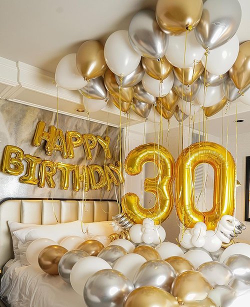Gold Number 26 Balloon - 40 Inch Golden Birthday Decoration for 26th Celebration | Perfect for Men & Women