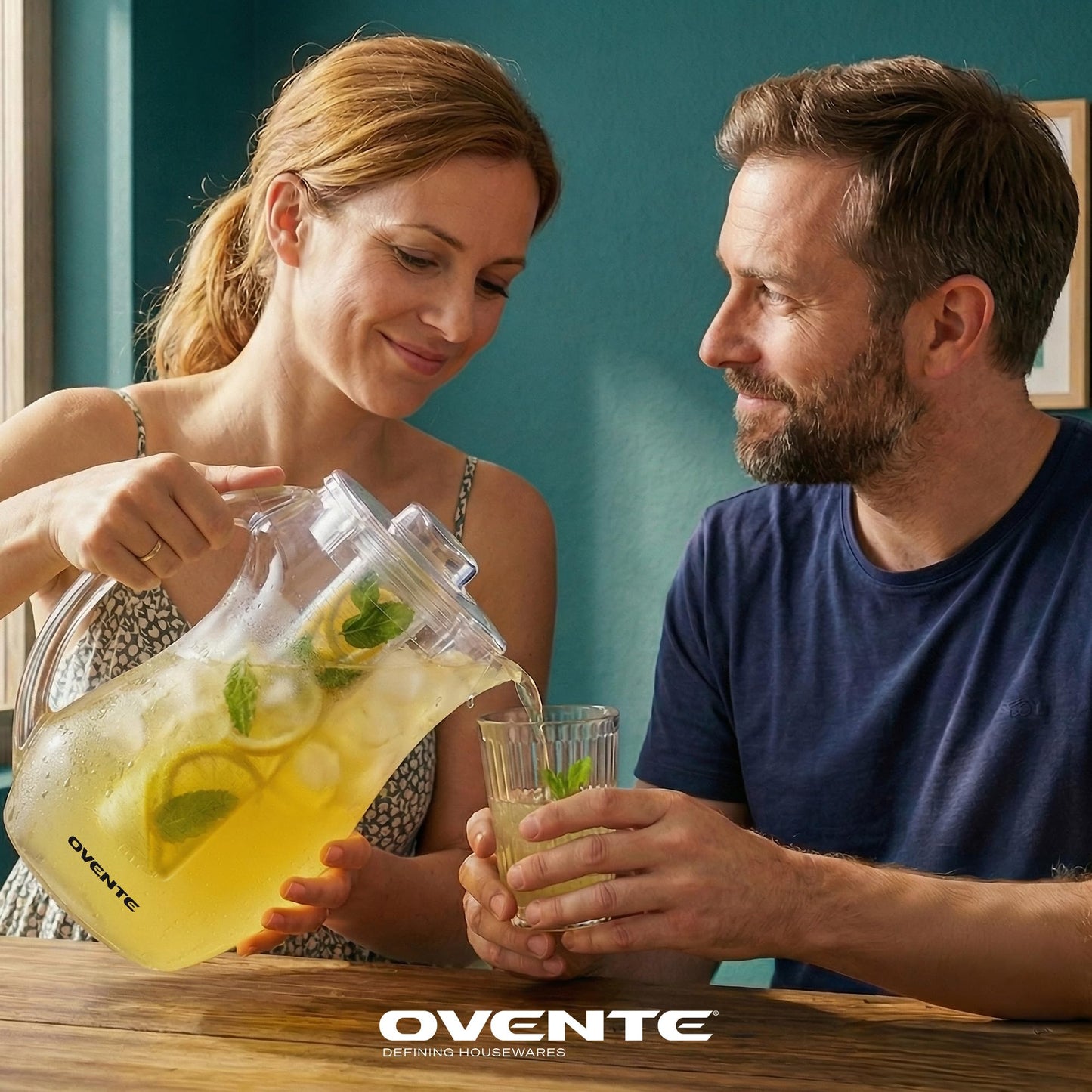 OVENTE Fruit Infusion Water Pitcher 2.5L/85Oz with Removable Lid and Infuser Rod, BPA-Free, Shatterproof Acrylic Beverage Jug for Flavor-Infused Drinks, Lemonade, Juice and Iced Tea, Clear PIA0852C